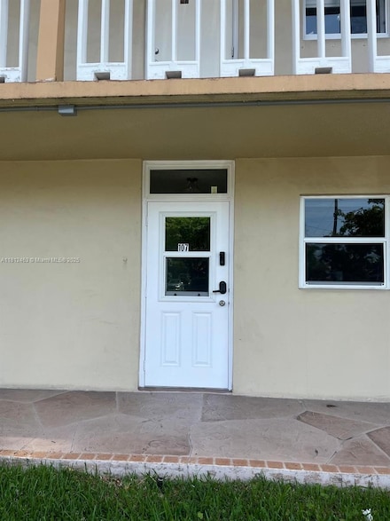 620 NE 12th Ave Unit 107, Hallandale Beach, FL 33009