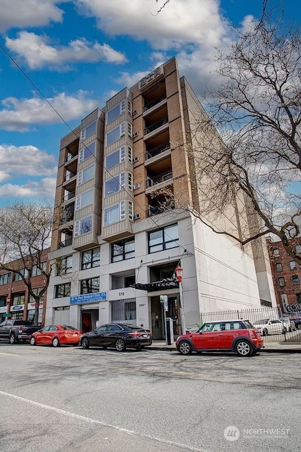 510 6th Ave S Unit 603, Seattle, WA 98104