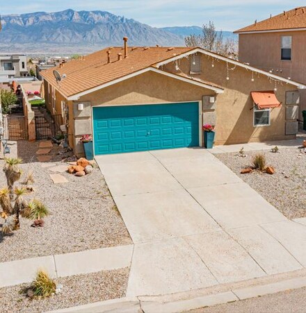 5712 Sandoval Dr NE, Rio Rancho, NM 87144