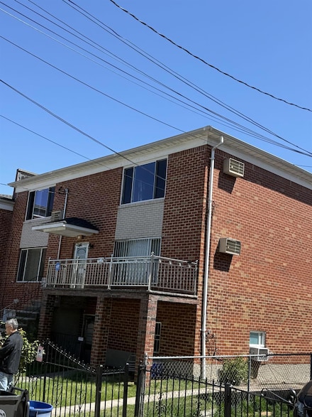9-05 123rd St, Flushing, NY 11356