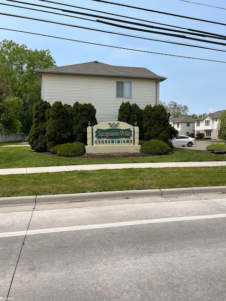 19511 Spagnuolo Ln Unit 13, Roseville, MI 48066
