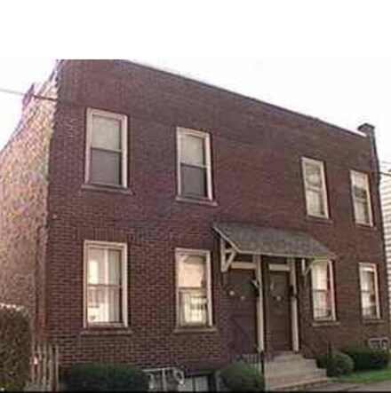 32 Highland Ave, Etna, PA 15223