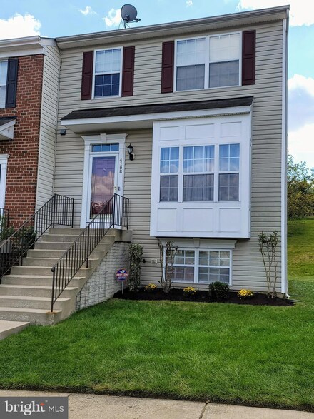 4108 Lavender Ln, Bowie, MD 20720