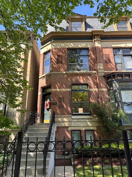 1504 W Jackson Blvd, Chicago, IL 60607