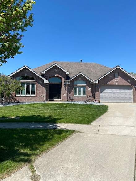 9266 Maura Ct, Frankfort, IL 60423