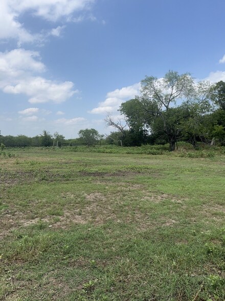 8097 County Road 4029, Kemp, TX 75143
