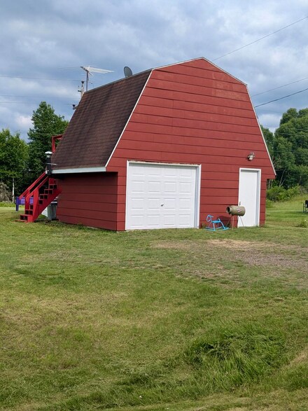 N14188 W Central Ave, Fifield, WI 54524
