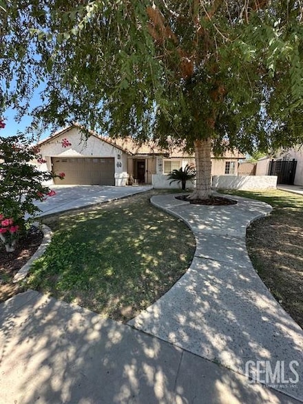 9306 Vista Colina Dr, Bakersfield, CA 93306