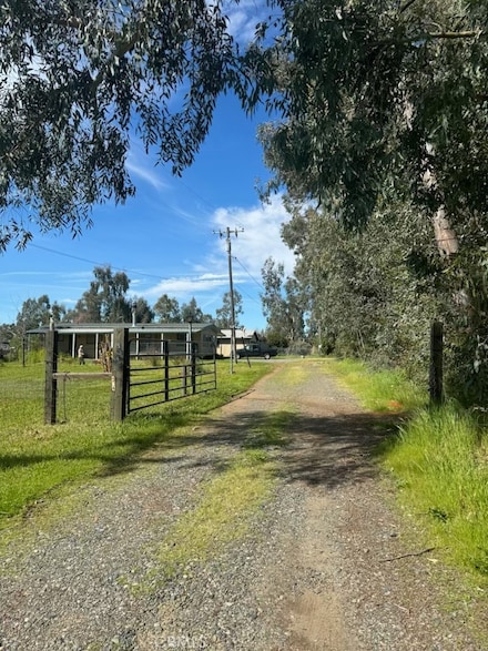 5946 Power House Hill Rd, Oroville, CA 95965