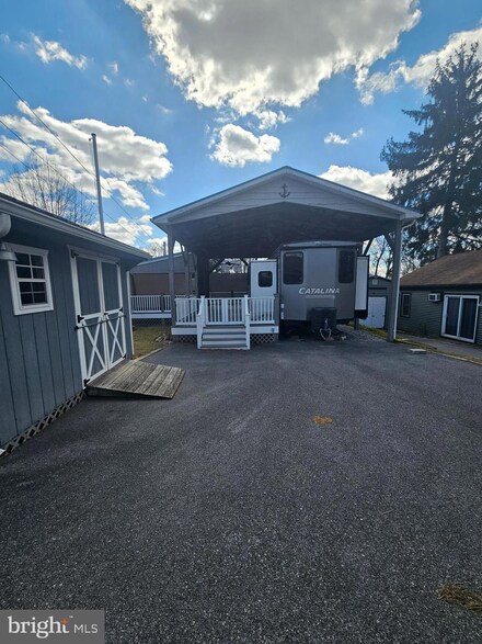 Block 36 Lot 13 Sunshine Ln, Falling Waters, WV 25419