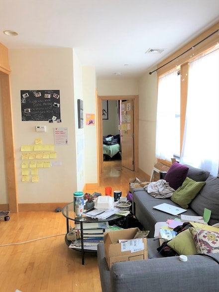 42-44 Beach St Unit 9D, Boston, MA 02111
