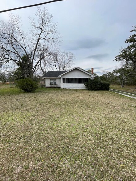 2550 Virginia Ave, Waycross, GA 31503
