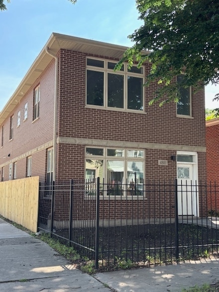 4801 S Union Ave, Chicago, IL 60609