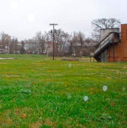 204 E Third St, Farmville, VA 23901