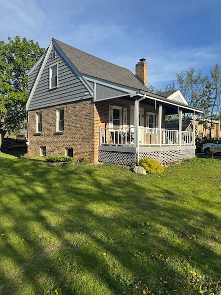 197 6th St, Wheeling, IL 60090