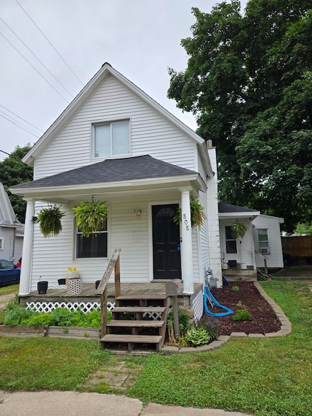 808 Wallace St, Cadillac, MI 49601