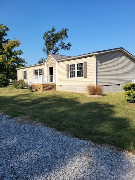 3800 Ingraham Ln, Ingraham, IL 62434