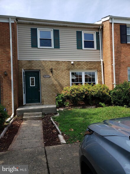 3763 Port Hope Point, Triangle, VA 22172