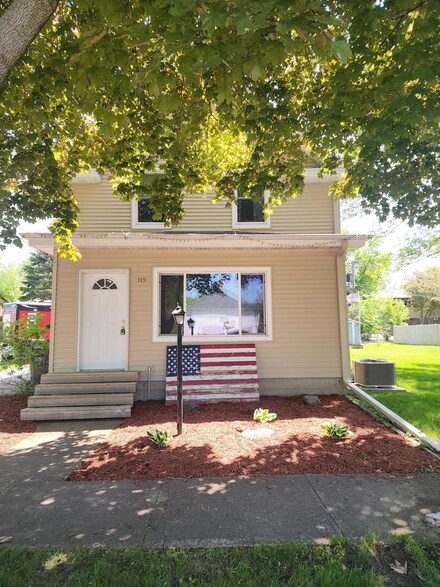119 3rd Ave S, Brownton, MN 55312