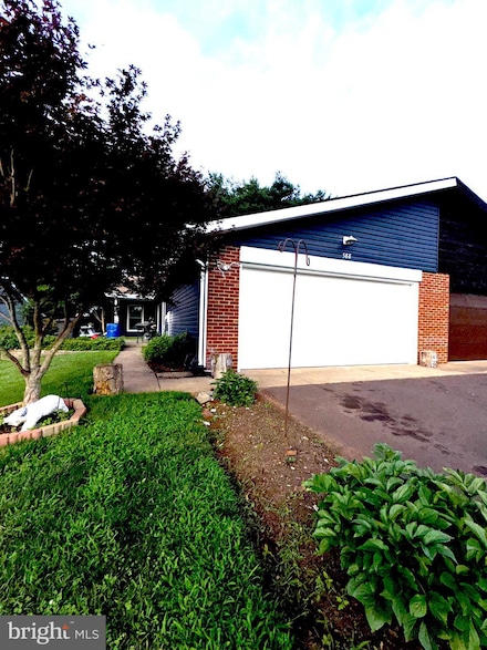 588 Meadowbrook Dr, Culpeper, VA 22701
