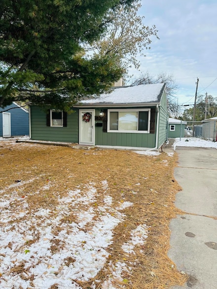 7437 White Oak Ave, Hammond, IN 46324