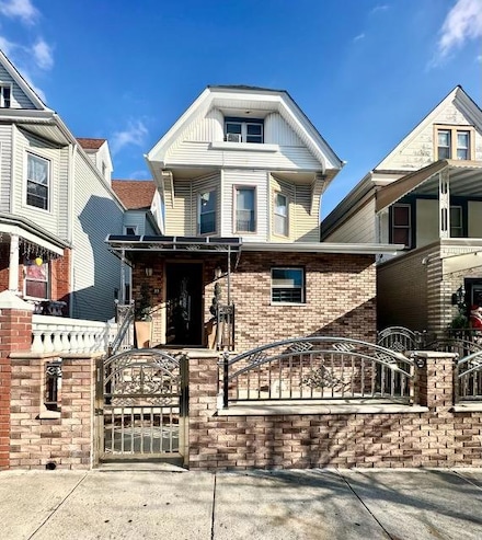 33 Jerome St, Brooklyn, NY 11207