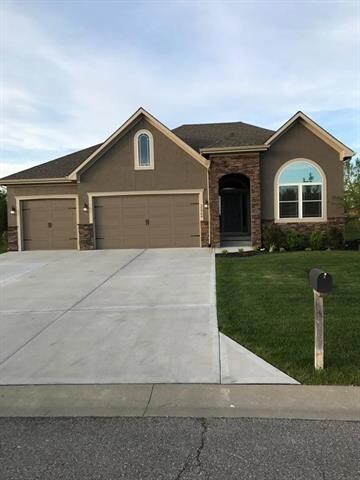 22904 E 41st Terrace S, Blue Springs, MO 64015