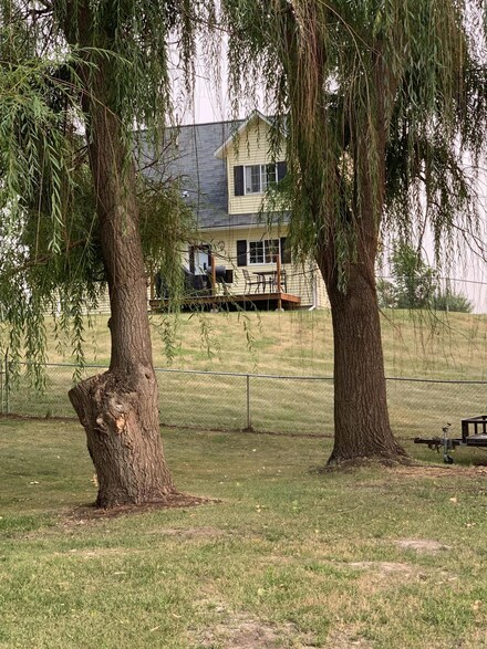 711 2nd Place SW, Ronan, MT 59864