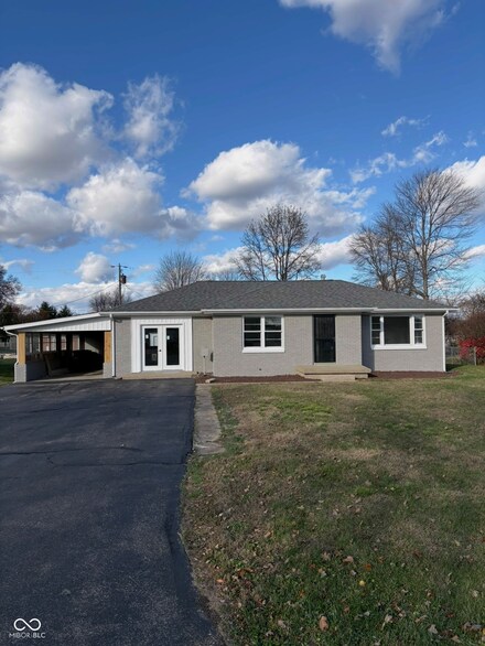 3118 26th St, Columbus, IN 47203