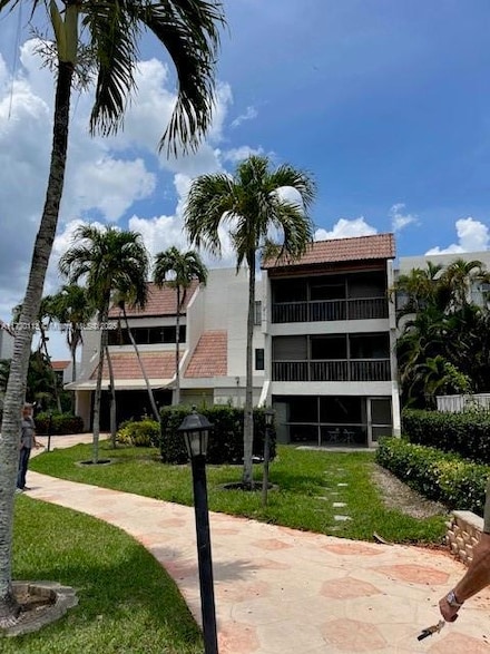 301 Racquet Club Rd Unit 201, Weston, FL 33326
