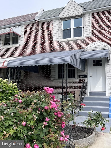 205 Cambridge Rd, Clifton Heights, PA 19018