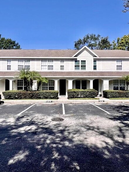 12736 Country Brook Ln, Tampa, FL 33625