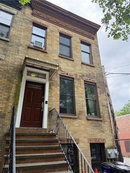 490 19th St, Brooklyn, NY 11215