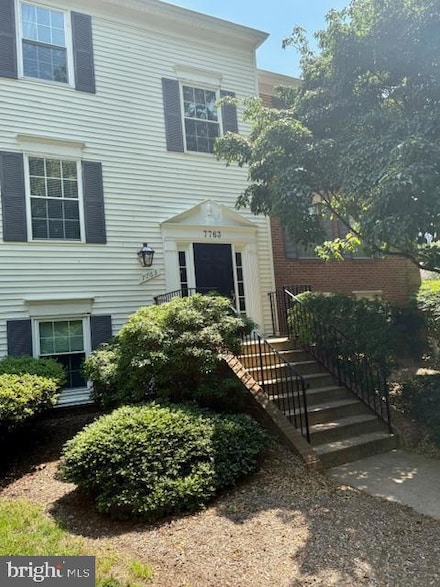7763 New Providence Dr Unit 54, Falls Church, VA 22042