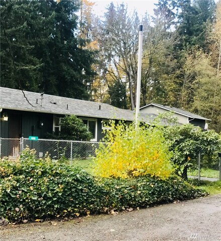 6805 128th St E, Puyallup, WA 98373
