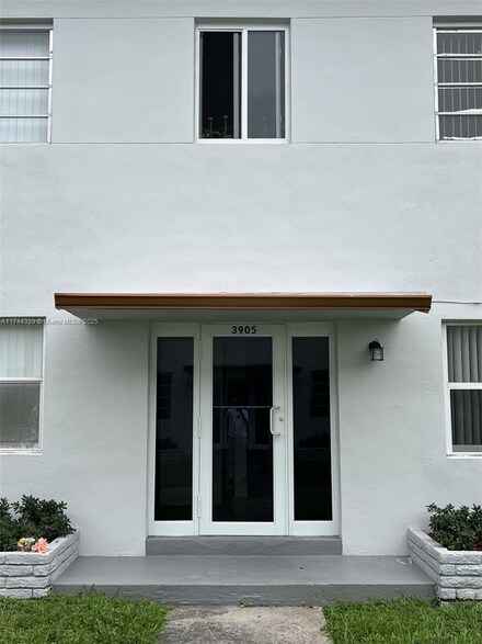 3903 W Flagler St Unit A8, Coral Gables, FL 33134