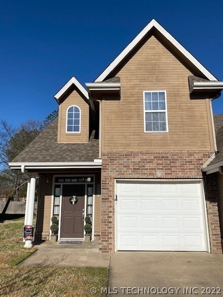 3909 State College Dr, Muskogee, OK 74403