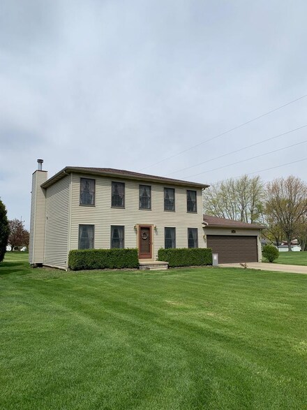 1004 N Clink Blvd, Crestline, OH 44827