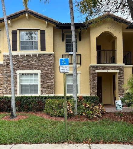 9237 SW 227th St Unit 27, Cutler Bay, FL 33190