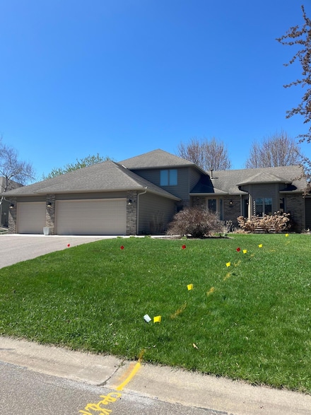 8803 Everest Ln N, Osseo, MN 55311
