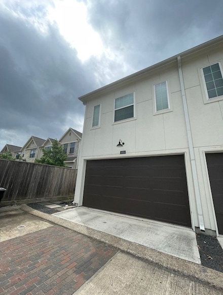 1606 Westside Gardens Ln, Houston, TX 77055