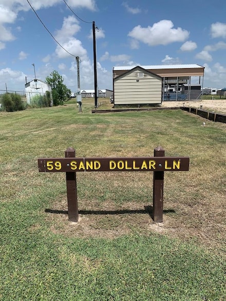 59 Sand Dollar Ln, Palacios, TX 77465