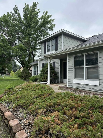 7758 Glenda Ct, Saint Paul, MN 55124