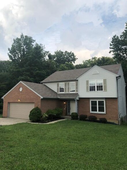 2033 Crest Rd, Cincinnati, OH 45240
