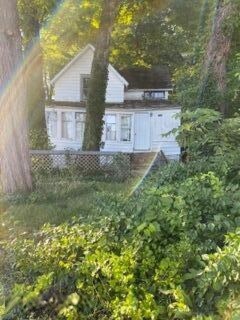 7908 Shore Ln, Watervliet, MI 49098