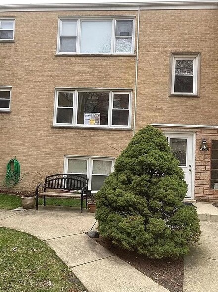 4968 N Menard Ave Unit 202, Chicago, IL 60630