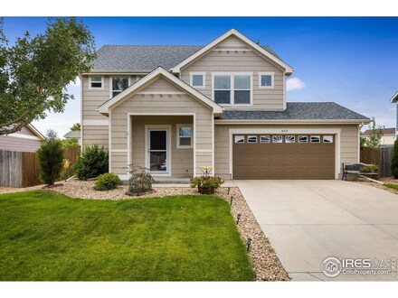 859 Sunrise Dr, Brighton, CO 80603