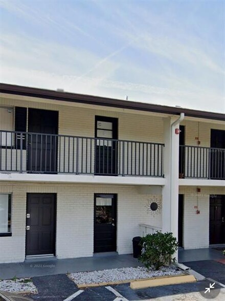 2 N Fernwood Ave Unit 8, Clearwater, FL 33765