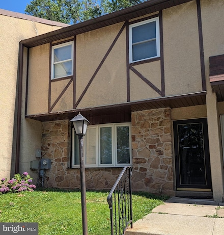 14 Knock N Knoll Cir Unit L-14, Willow Grove, PA 19090