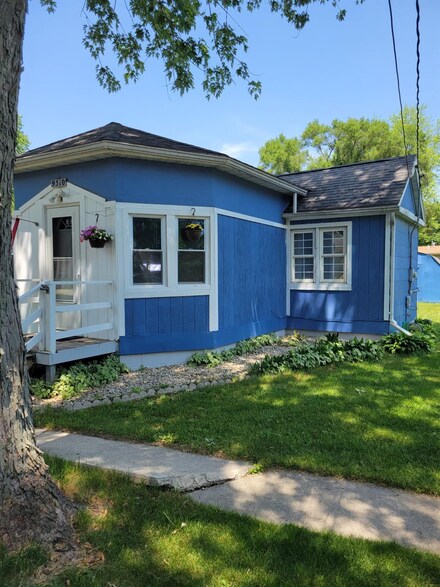 9510 W 142nd Ave, Cedar Lake, IN 46303